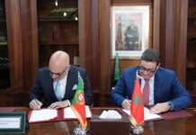 المغرب و البرتغال يوقعان اتفاقا لتسهيل تبادل رخص السياقة